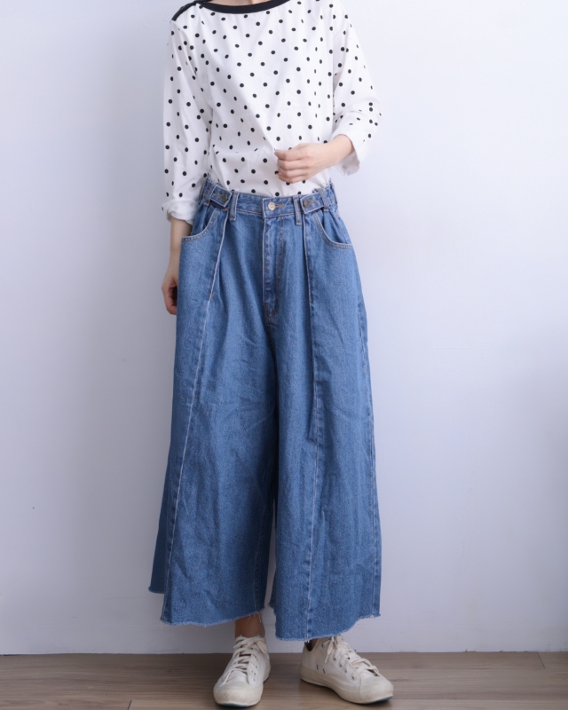 韓 腰三釦八分牛仔大寬褲 size