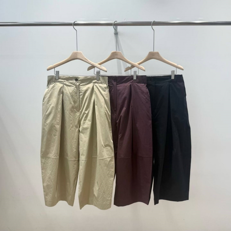 韓 前壓摺8分寬褲 3色 size