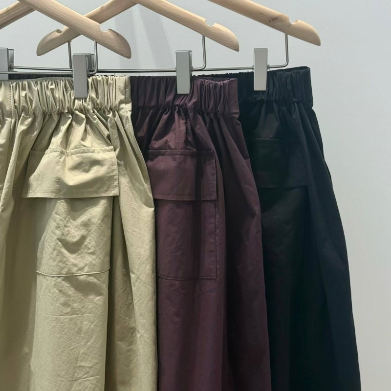 韓 前壓摺8分寬褲 3色 size