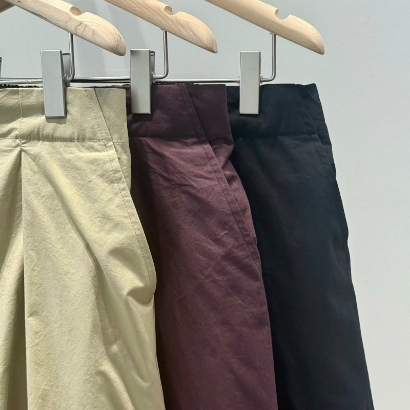 韓 前壓摺8分寬褲 3色 size