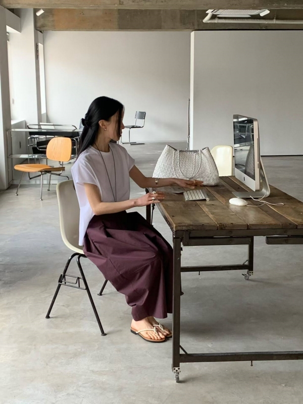 韓 前壓摺8分寬褲 3色 size