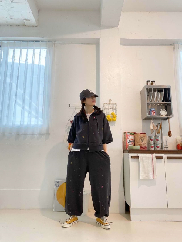 韓 潑漆感休閒褲 2色 size