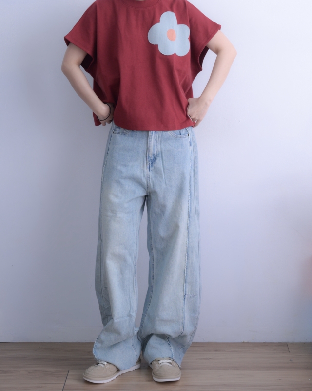 韓 小蕾絲牛仔寬褲 2色 size