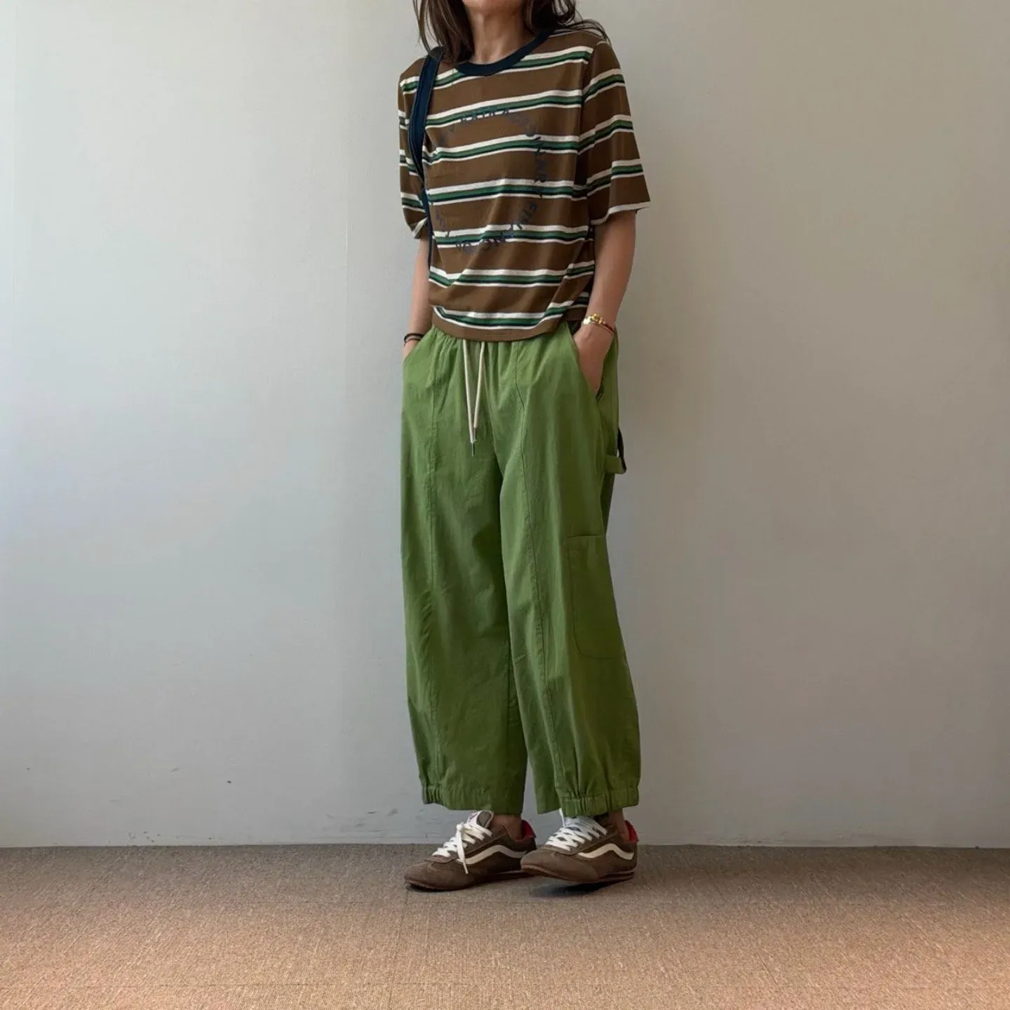 韓 低口袋小縮口寬褲 3色