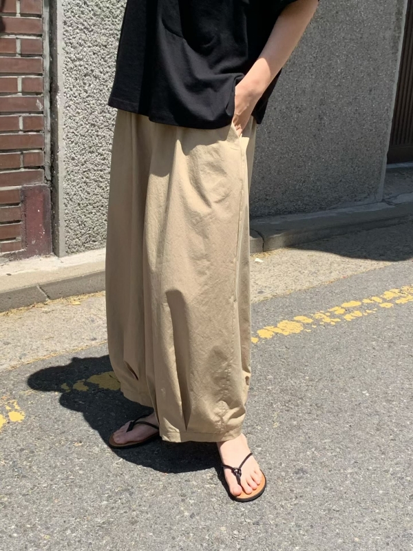 韓 褲管打折寬褲 3色