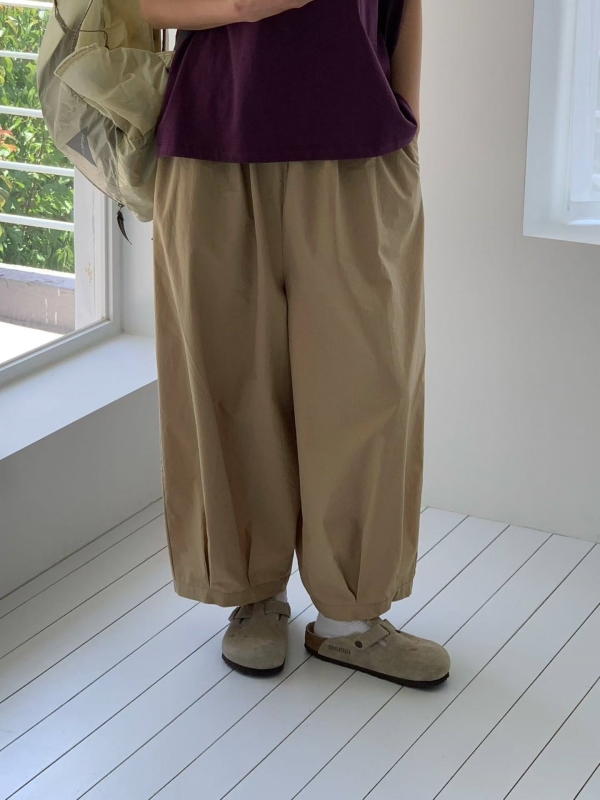 韓 褲管打折寬褲 3色