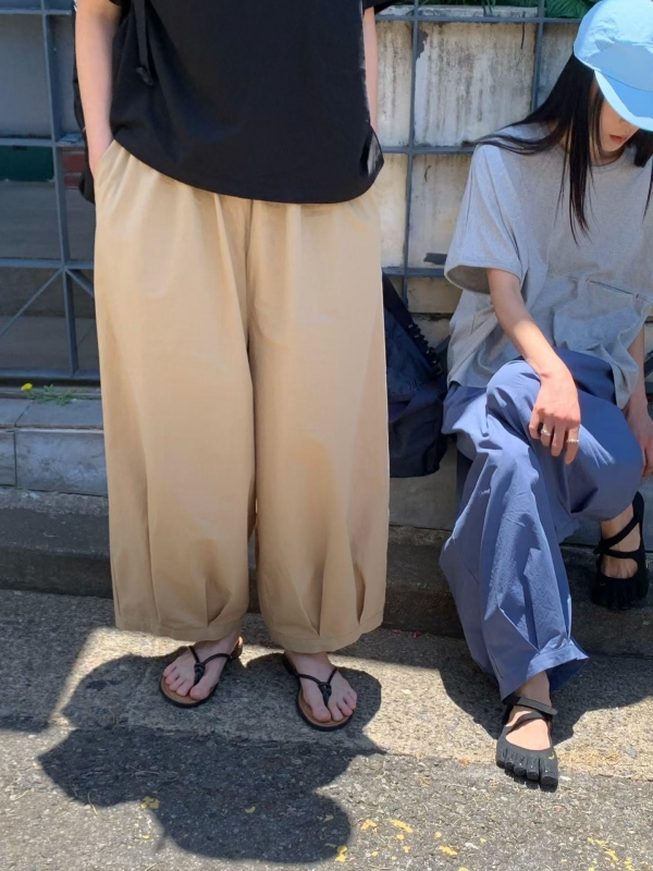 韓 褲管打折寬褲 3色