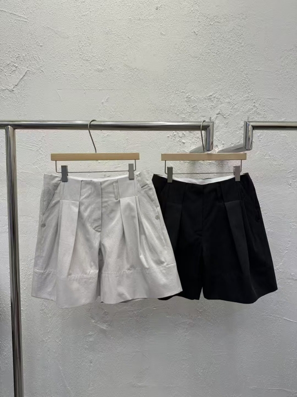 韓 可反捲短褲 2色