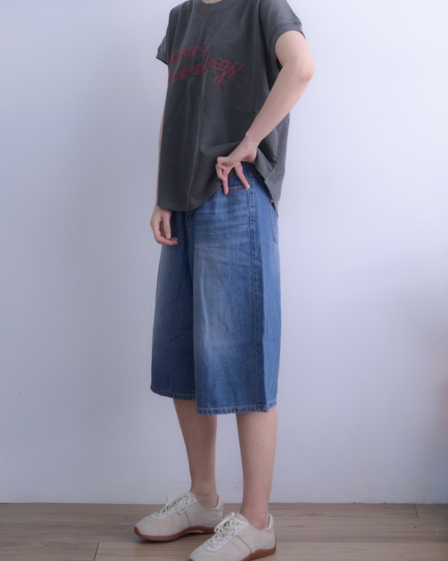 韓 抓紋刷色牛仔五分褲 size