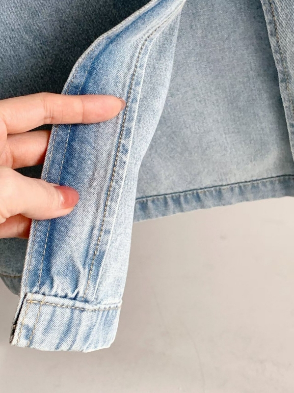 韓 淺刷色牛仔裙 size