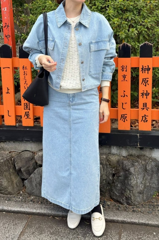 韓 淺刷色牛仔裙 size