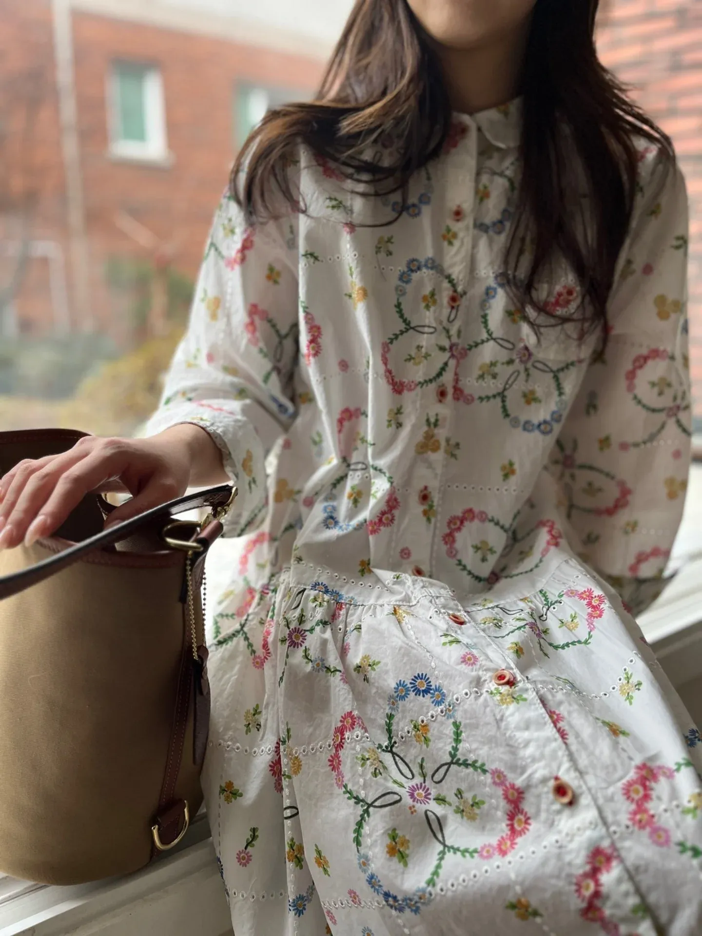 韓 繽紛小花長洋 2色