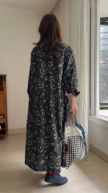 韓 繽紛小花長洋 2色