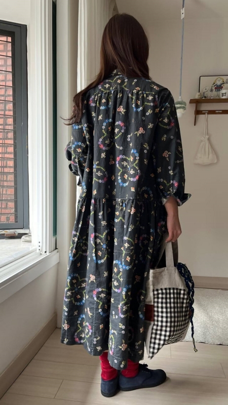 韓 繽紛小花長洋 2色