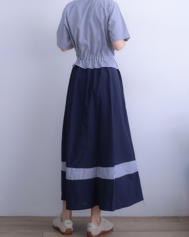 韓 直條配色長洋 2色 size