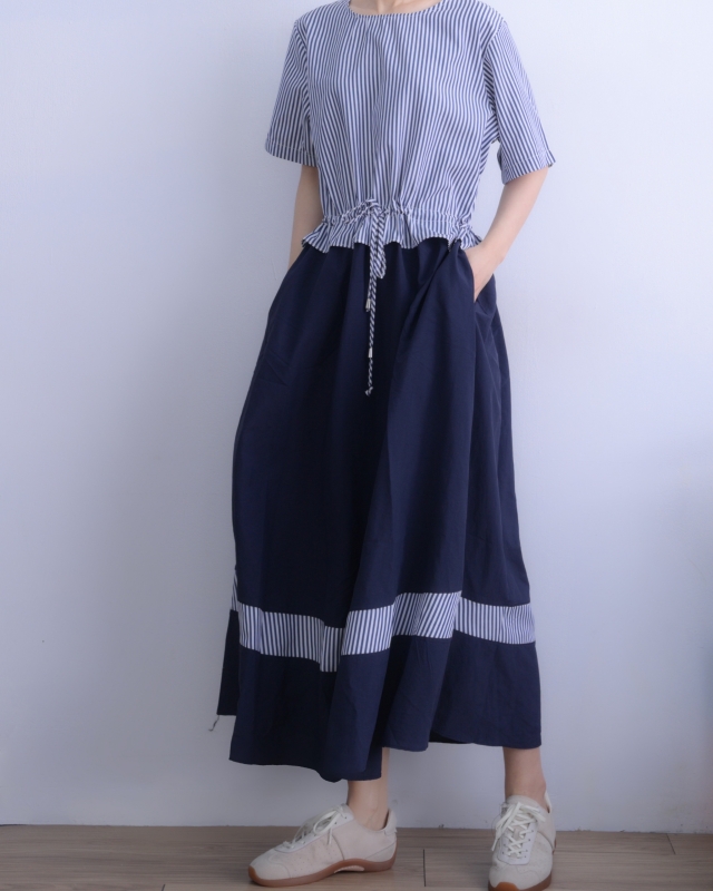 韓 直條配色長洋 2色 size
