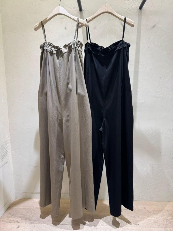 韓 細肩帶連身寬褲 2色