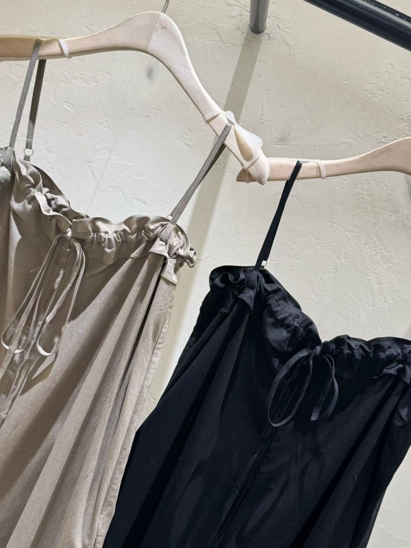 韓 細肩帶連身寬褲 2色