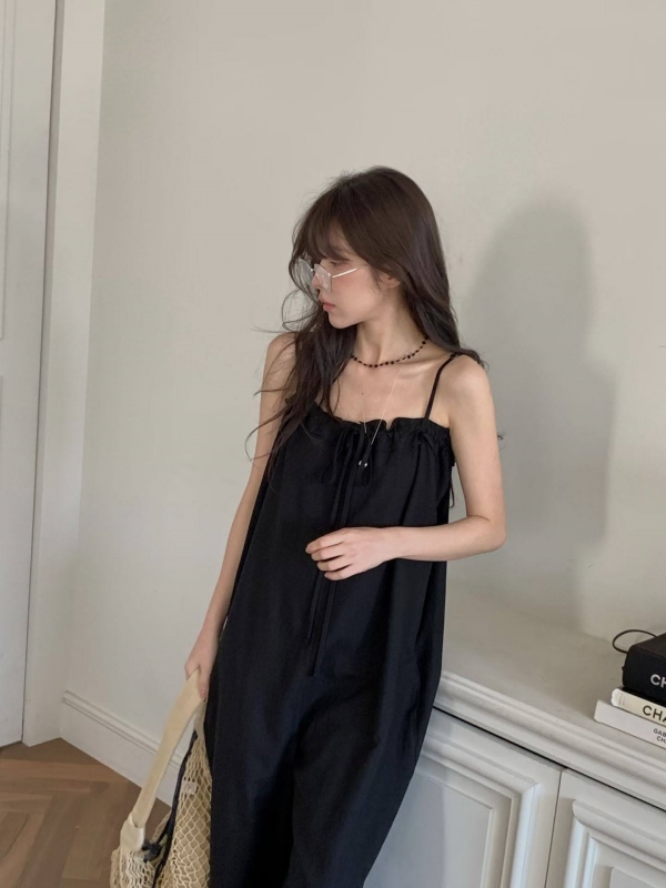 韓 細肩帶連身寬褲 2色