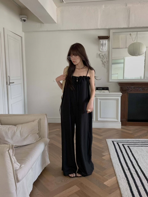 韓 細肩帶連身寬褲 2色