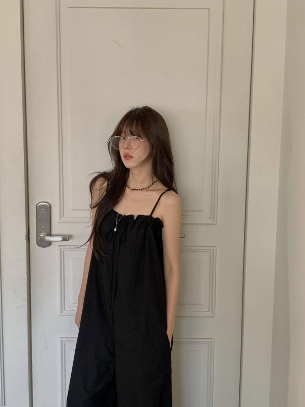 韓 細肩帶連身寬褲 2色