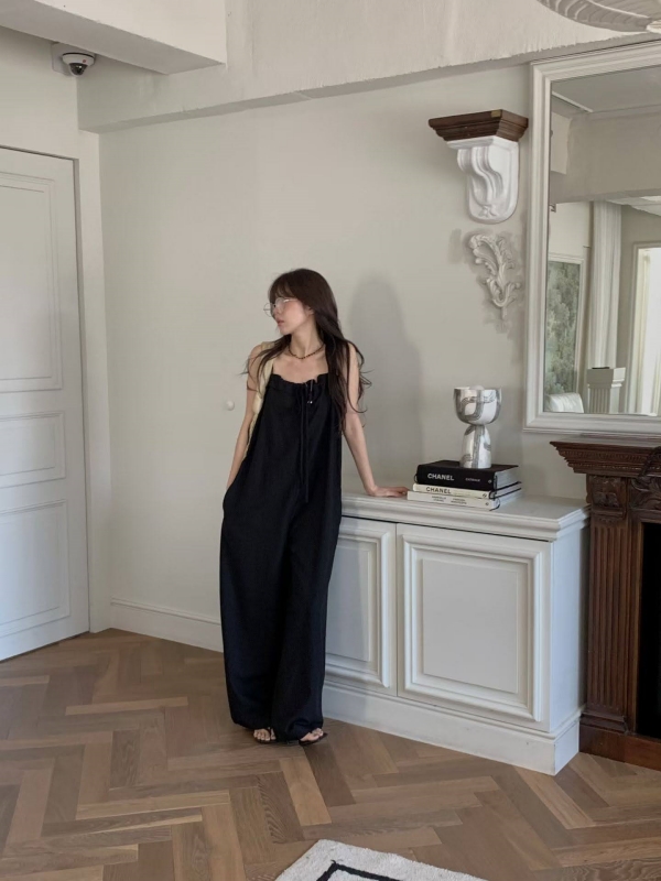 韓 細肩帶連身寬褲 2色