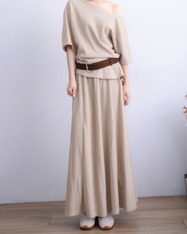 韓 鬆餅格上衣+長裙套裝 2色