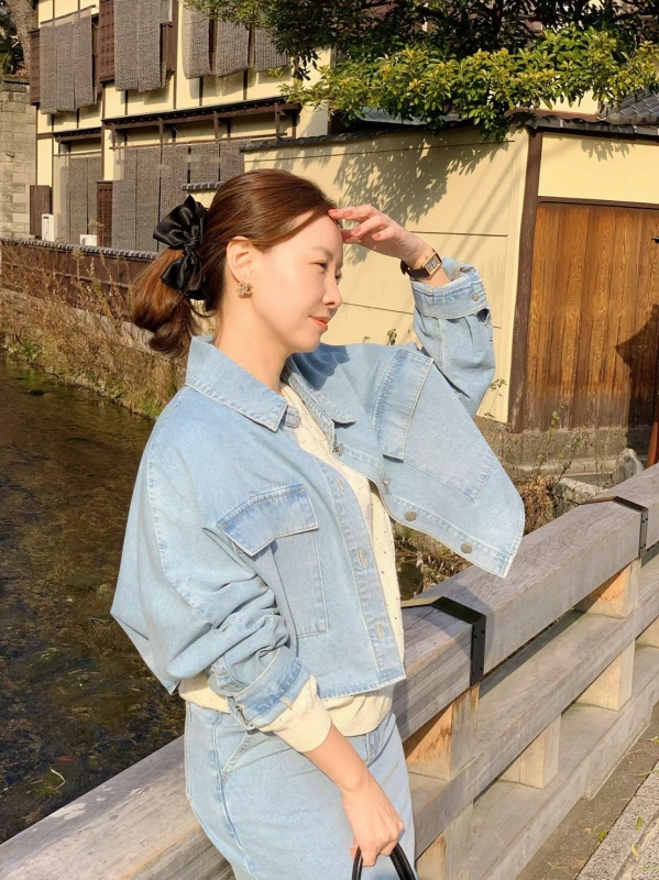 韓 淺色短牛仔外套 size