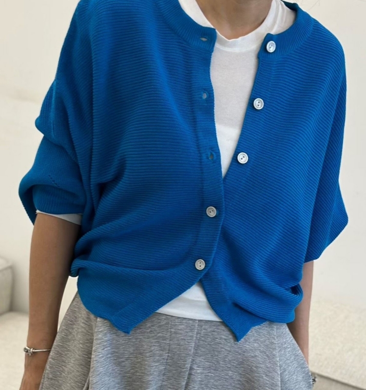 韓 短版壓紋外套 5色 size