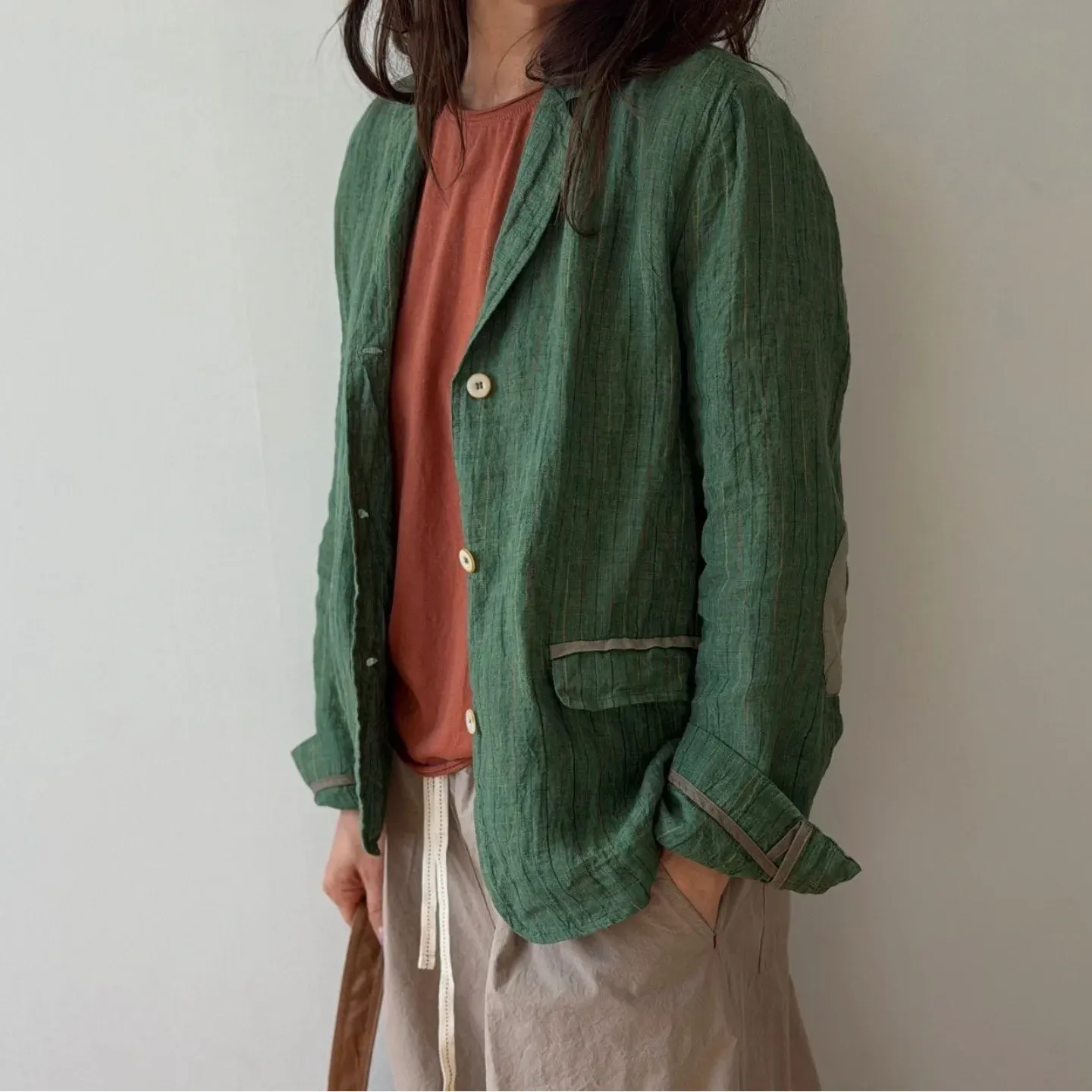 韓 背貼布西裝外套 2色