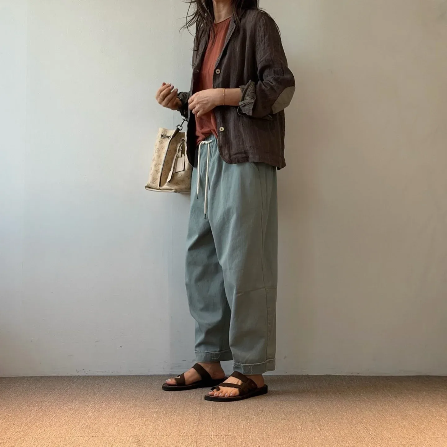 韓 背貼布西裝外套 2色