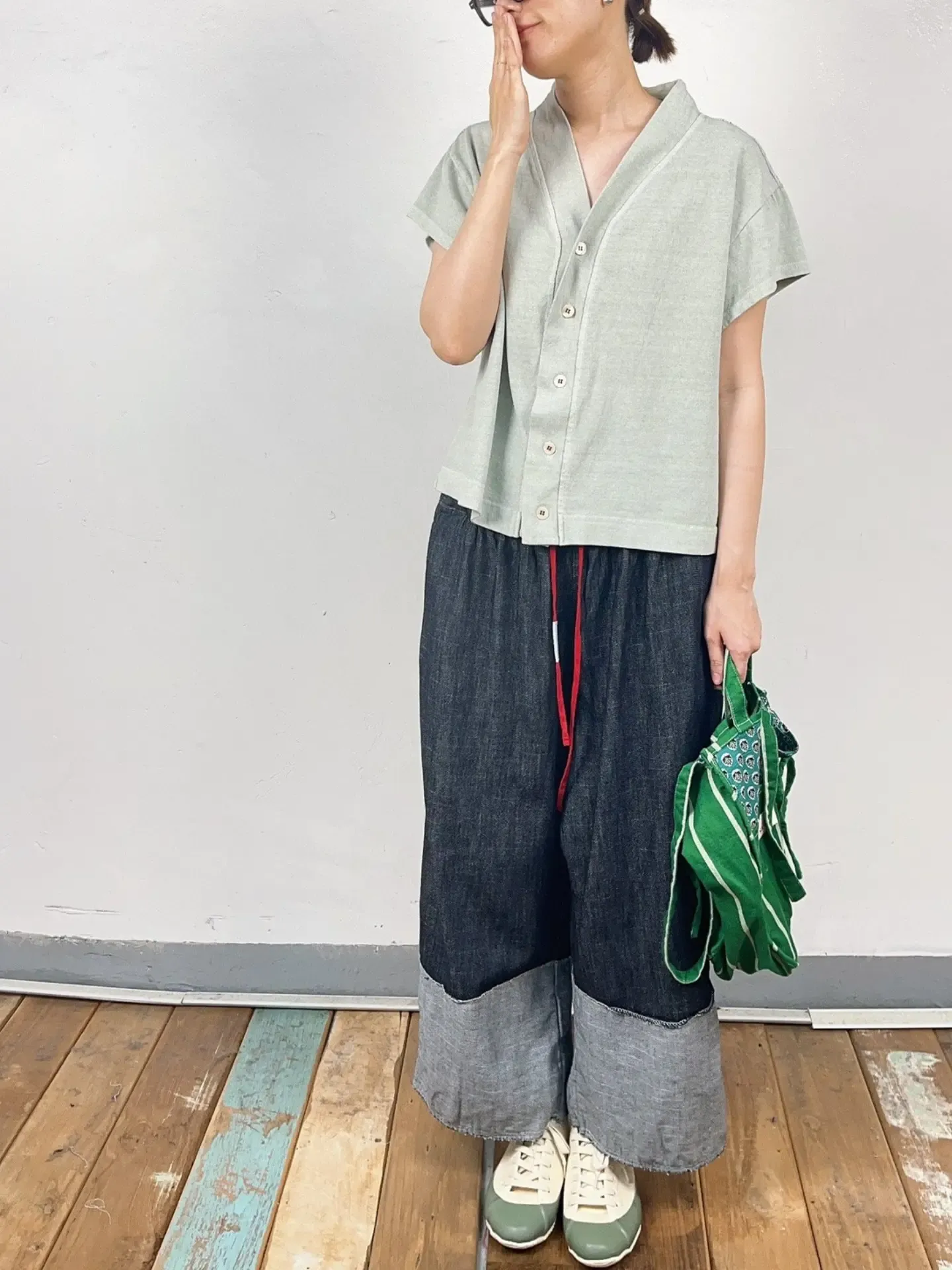 韓 背織花V領小外套 4色