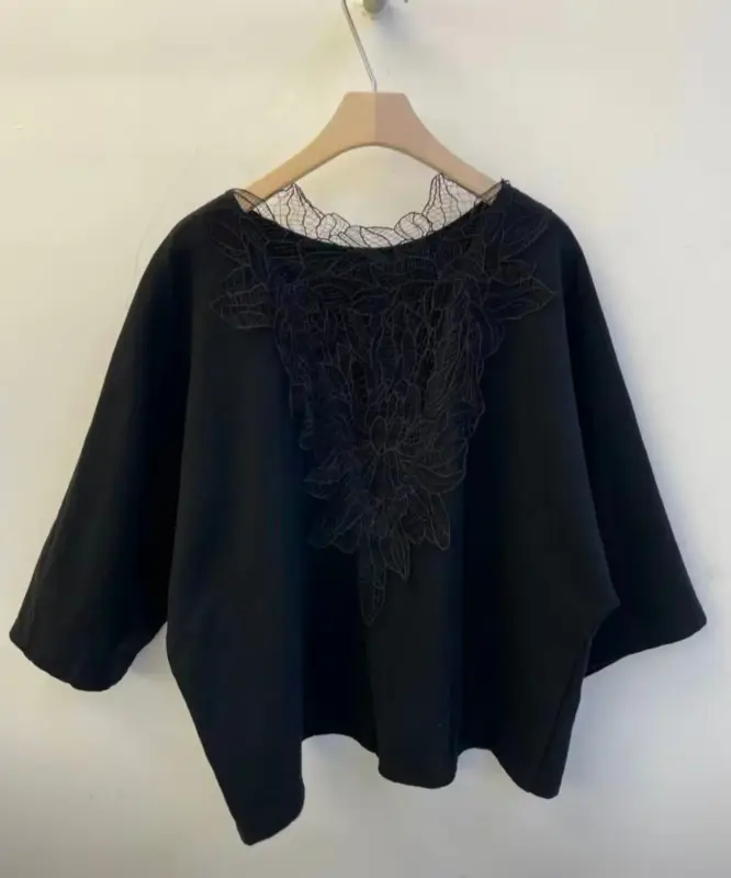 韓 背織花小標上衣 2色 size