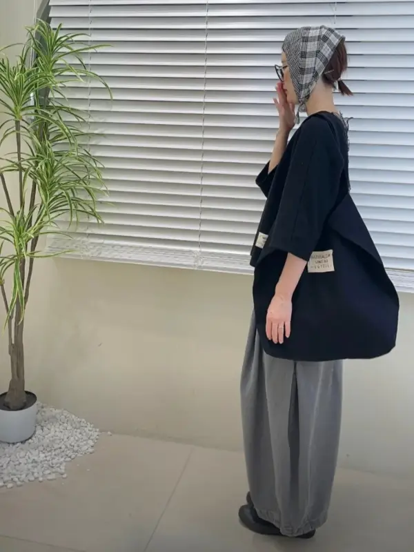 韓 背織花小標上衣 2色 size