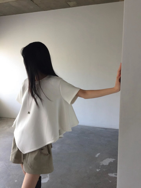 韓 寬袖弧形下襬上衣 3色