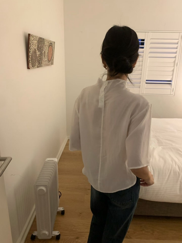 韓 小立領背釦上衣 2色