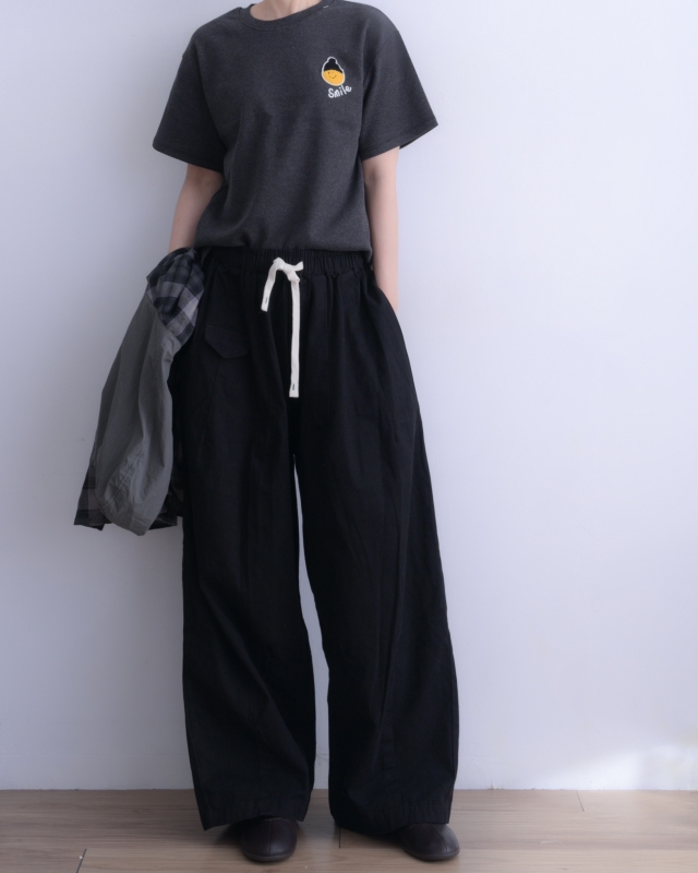韓 戴帽笑臉上衣 4色 size