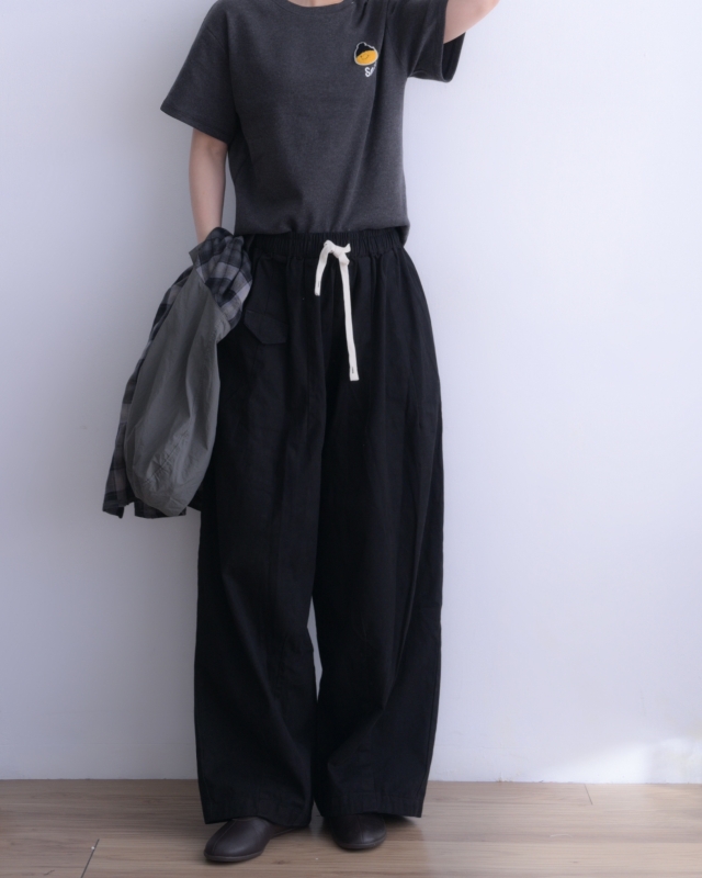 韓 戴帽笑臉上衣 4色 size