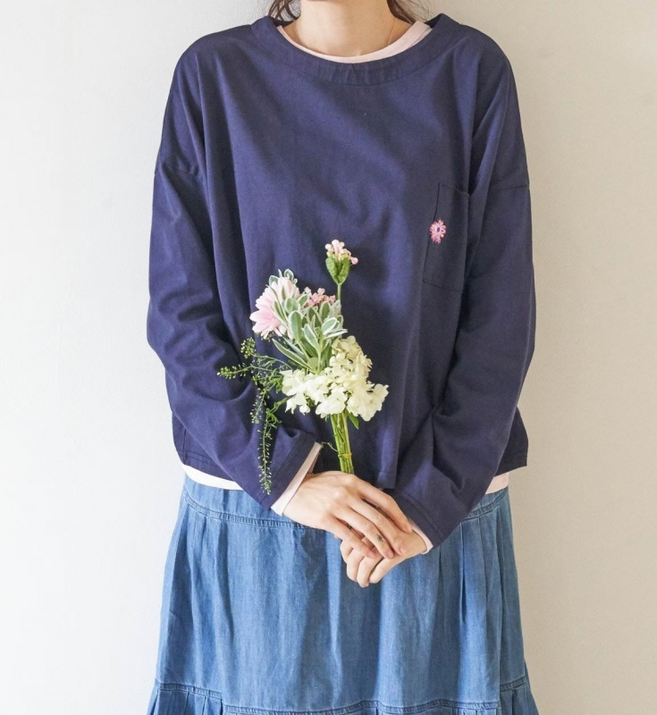 韓 口袋小花背大花上衣 3色