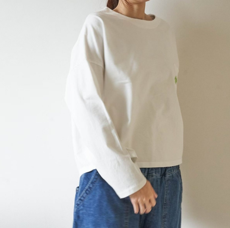 韓 口袋小花背大花上衣 3色