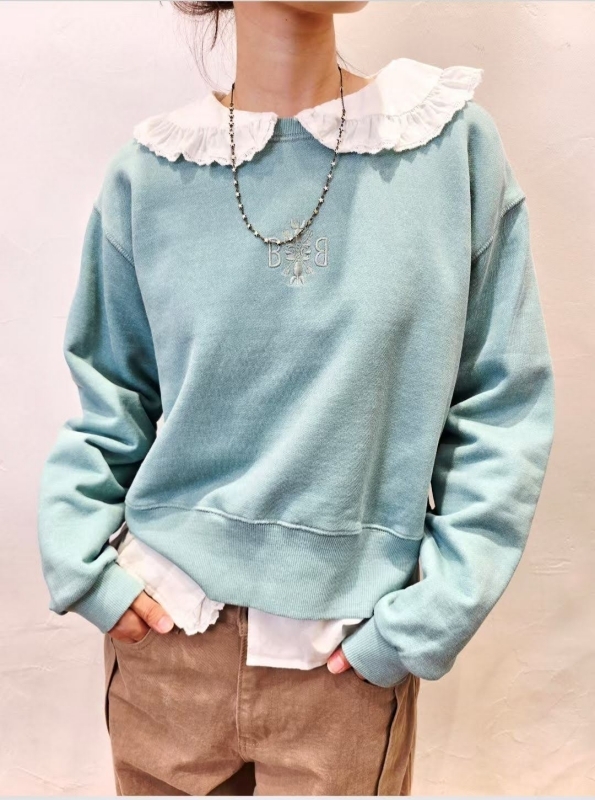 韓 蝴蝶字母刺繡圓領上衣 2色 size