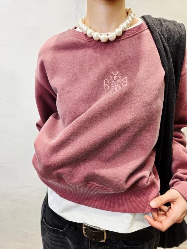 韓 蝴蝶字母刺繡圓領上衣 2色 size