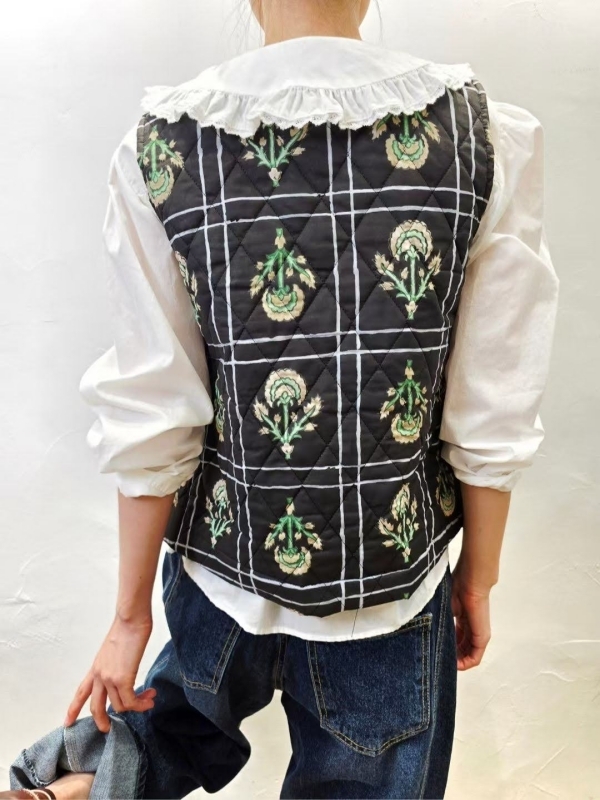 韓 荷葉領刺繡襯衫  2色