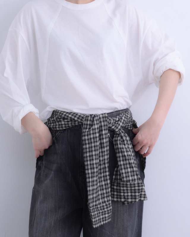 韓 外車線弧形下襬上衣 4色 size