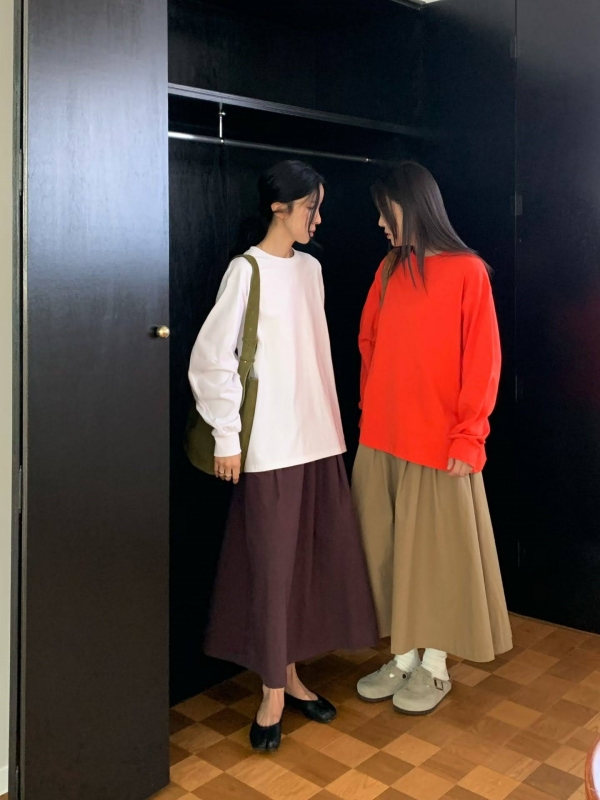 韓 落肩寬版素面上衣 4色