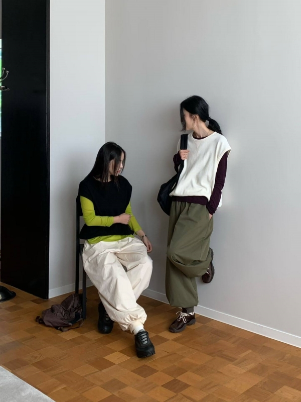 韓 薄透針織圓領上衣 4色