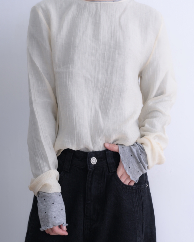 韓 點點薄透上衣 2色 size