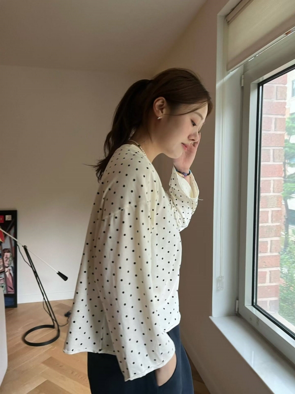 韓 點點阿咪上衣 2色