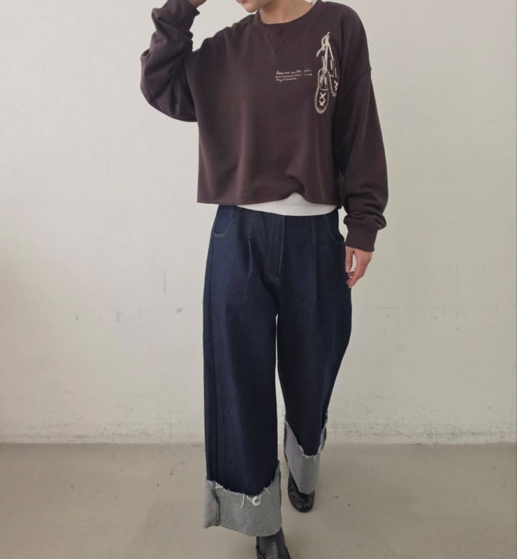 韓 球鞋印花上衣 3色