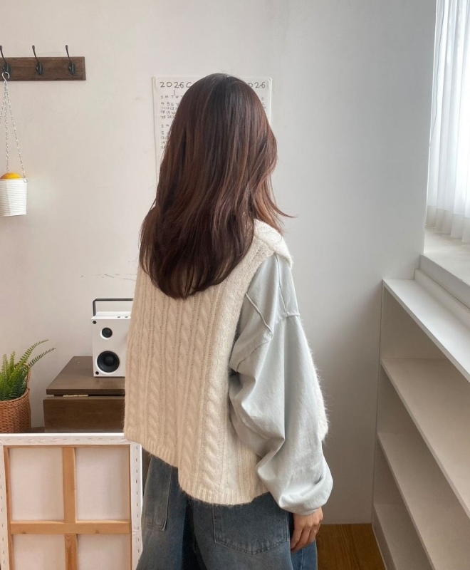 韓 笑臉刺繡麻花背心 3色